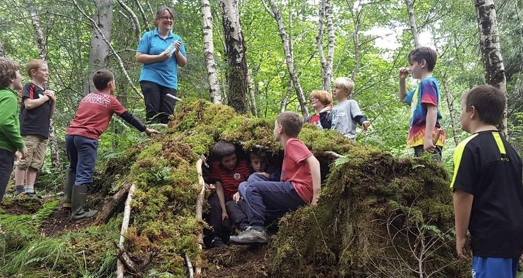 Highlife Highland Ountryside Ranger With Group