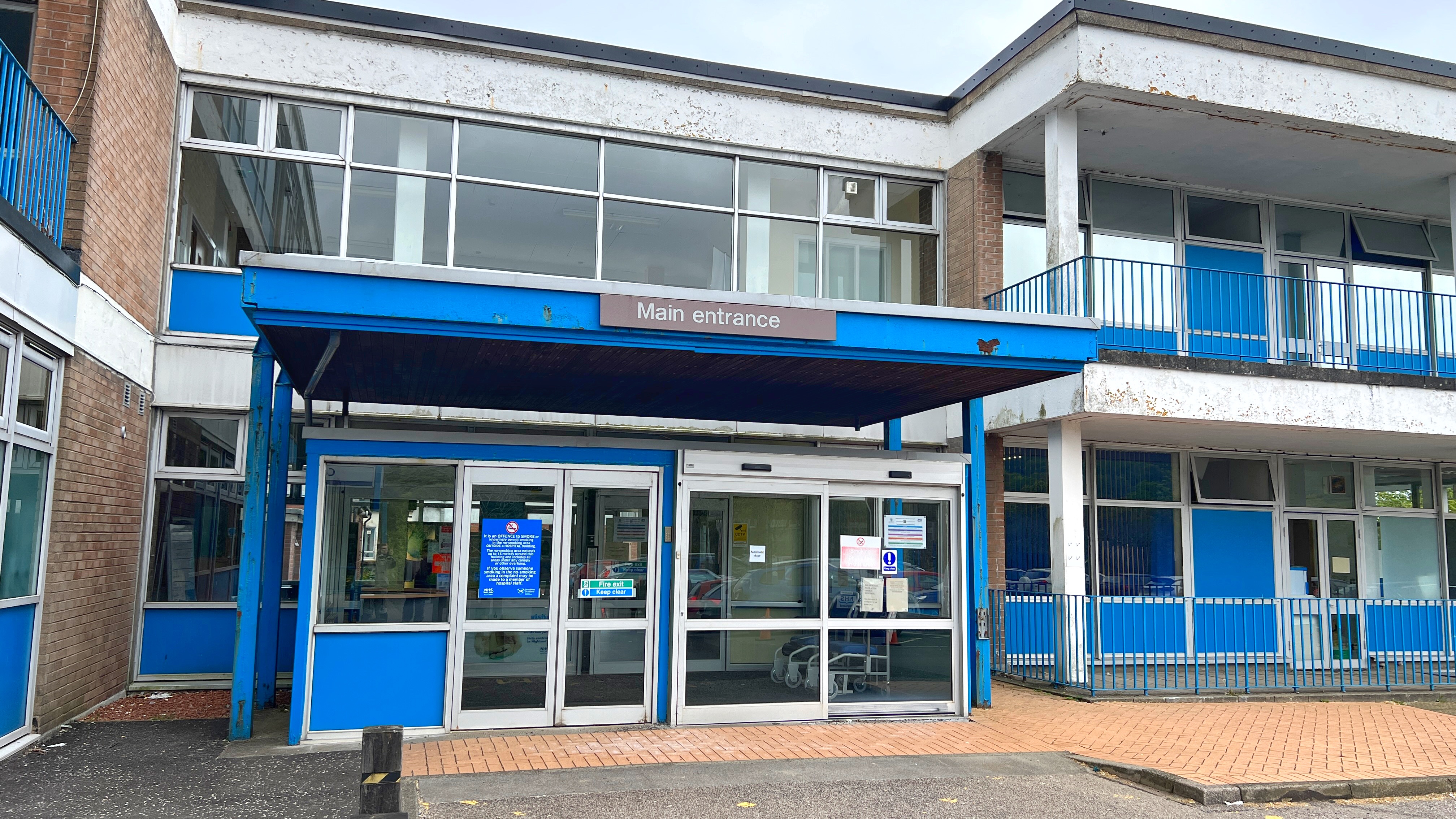 Cowal Community Hospital entrance