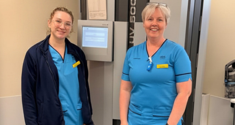 Carolyn Renton, Specialist Radiographer and Kirsten McLean, Specialist Radiographer